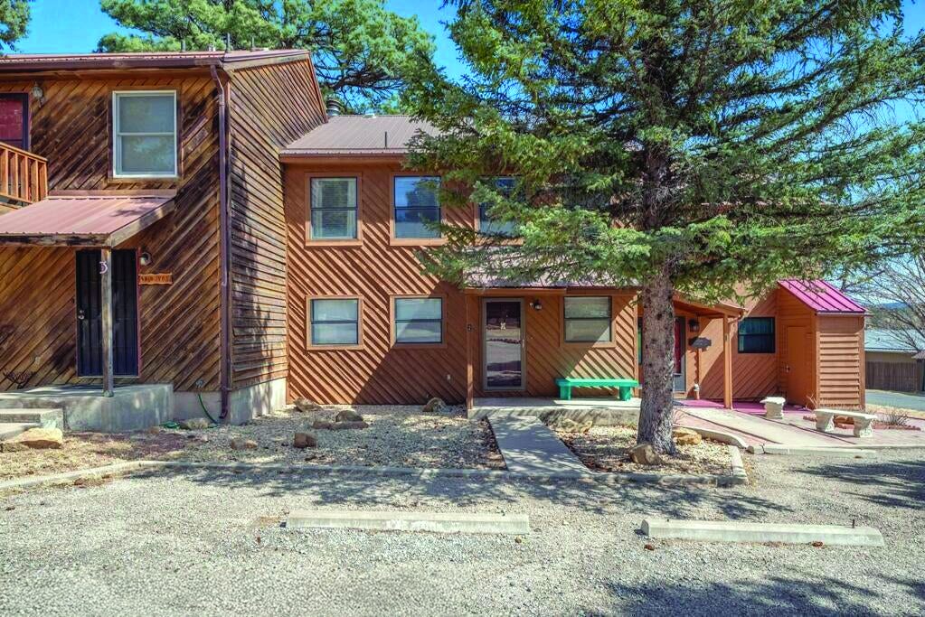 3 Bedroom Property — photo as printed in The Real Estate Roundup