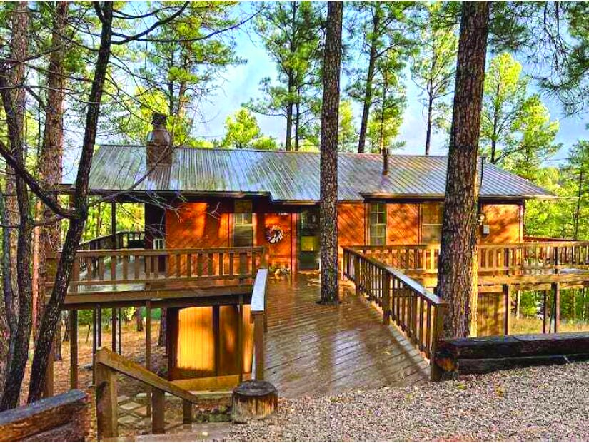 3 Bedroom Property — photo as printed in The Real Estate Roundup