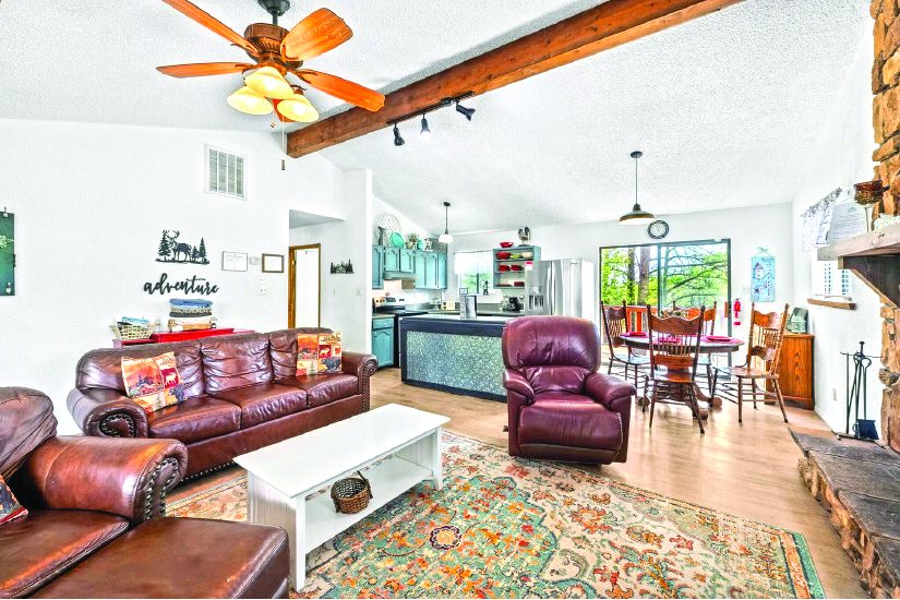 2 Bedroom Property in Alto — photo as printed in The Real Estate Roundup