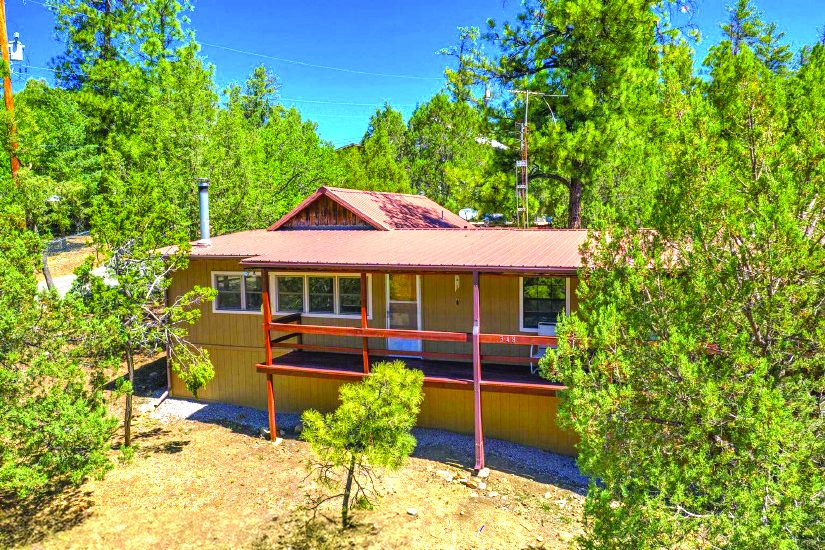 3 Bedroom Property — photo as printed in The Real Estate Roundup