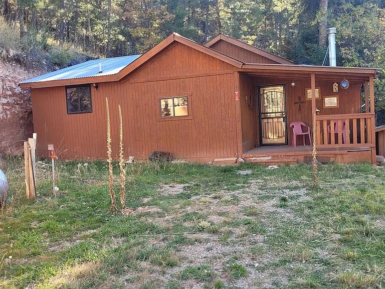 1 Bedroom Property in Timberon — photo as printed in The Real Estate Roundup