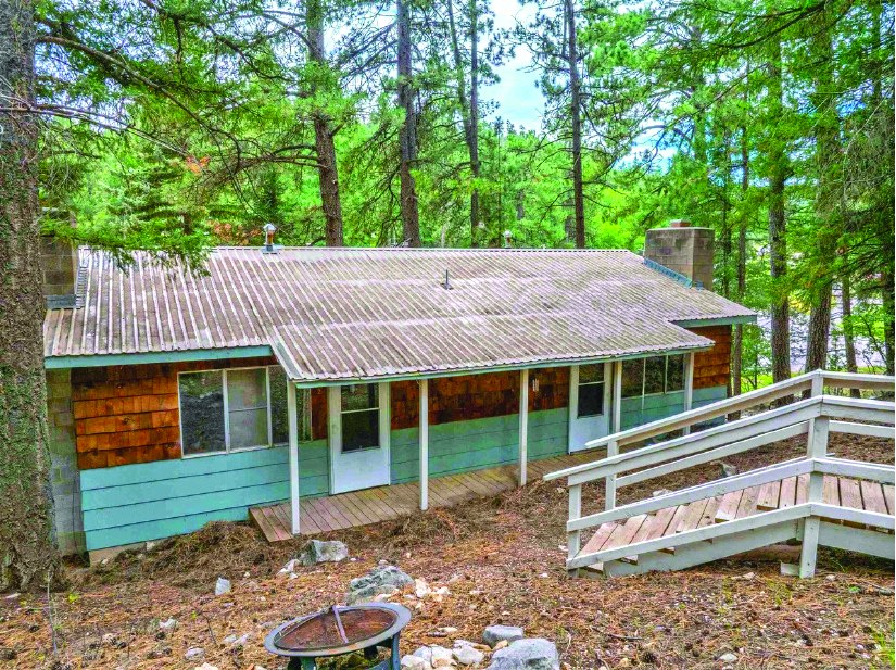 1 Bedroom Property in Cloudcroft — photo as printed in The Real Estate Roundup