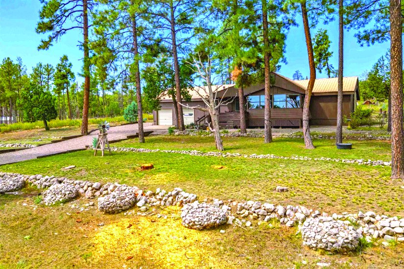3 Bedroom 1.5 Acre Property in Timberon — photo as printed in The Real Estate Roundup