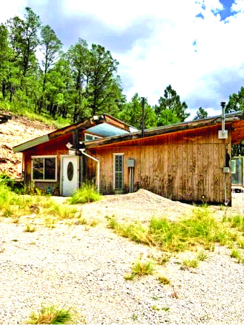 1 Bedroom 1.0 Acre Property — photo as printed in The Real Estate Roundup