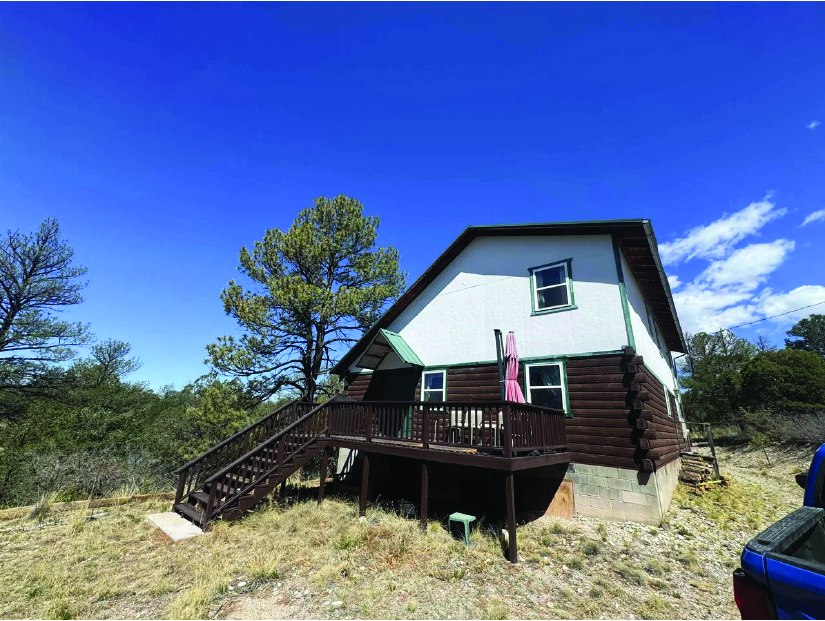 3 Bedroom Property in Timberon — photo as printed in The Real Estate Roundup